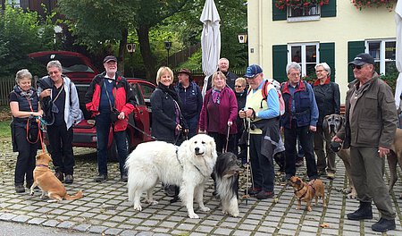 Die Wanderungen in der Umgebung von München waren viele Jahre lang sehr beliebt. Die Wanderungen in der Umgebung von München waren viele Jahre lang sehr beliebt.